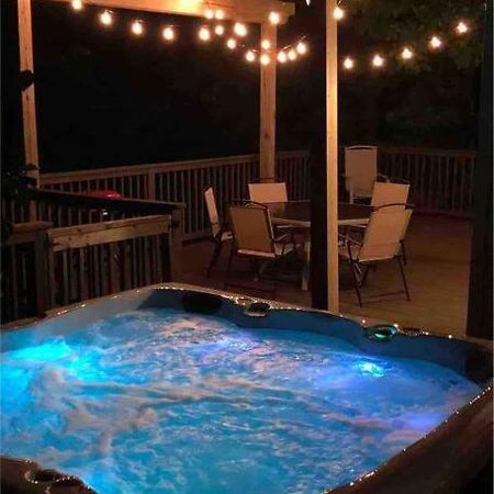 Driftwood Cottage With Hot Tub On Lake Cumberland Russell Springs ภายนอก รูปภาพ